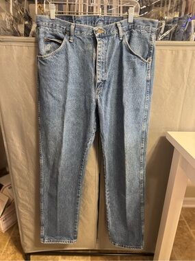 Wrangler Men's Light Blue Straight Jeans 36x32